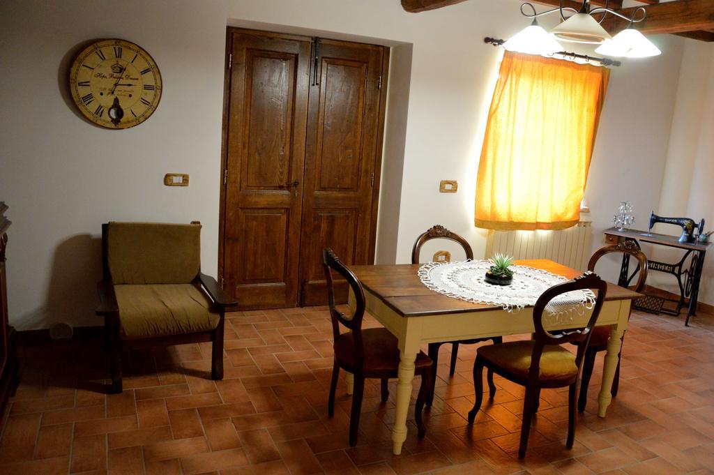 Agriturismo La Collina Villa มัสซา มาร์ตานา ห้อง รูปภาพ