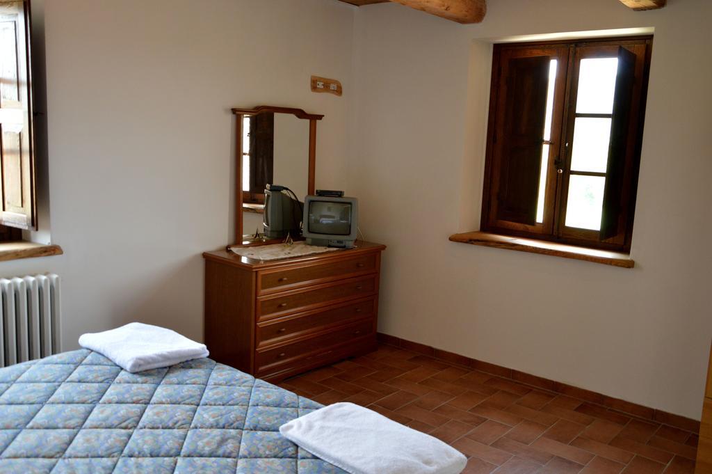Agriturismo La Collina Villa มัสซา มาร์ตานา ห้อง รูปภาพ