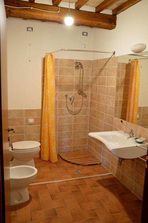 Agriturismo La Collina Villa มัสซา มาร์ตานา ห้อง รูปภาพ